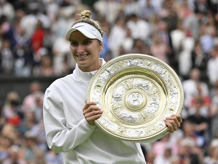 Photo by Paul Popper/Popperfoto via Getty Images