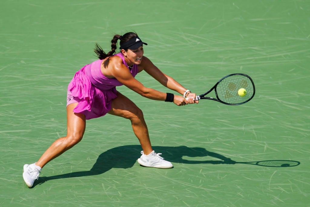 Jessica Pegula hits a backhand in the Cincinnati Open 2024 final