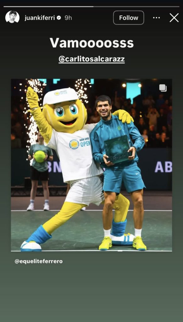 Juan Carlos Ferrero congratulates Carlos Alcaraz on Instagram.