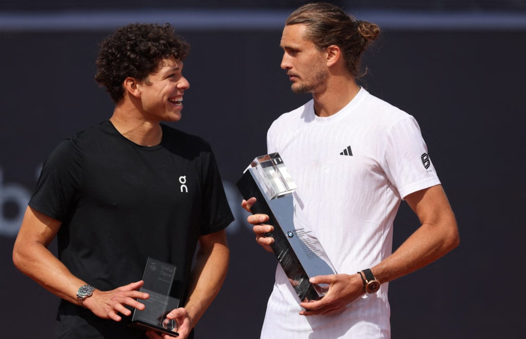 Ben Shelton and Alexander Zverev talk after the 2025 Munich Open final