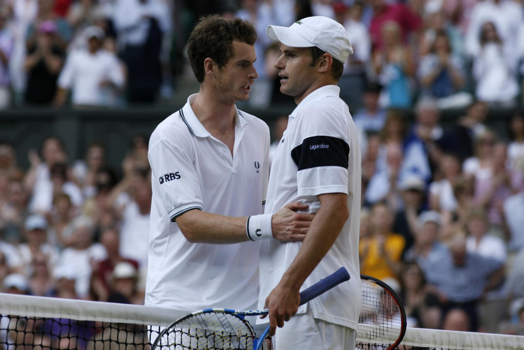 US Andy Roddick (R) meets Britain's Andy