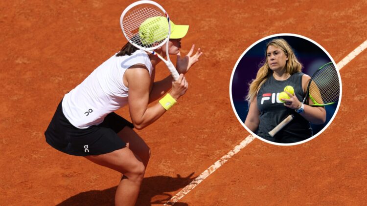 Image of Iga Swiatek showing frustration during her defeat to Danielle Collins at the 2025 Italian Open, inset of Marion Bartoli looking on during ...