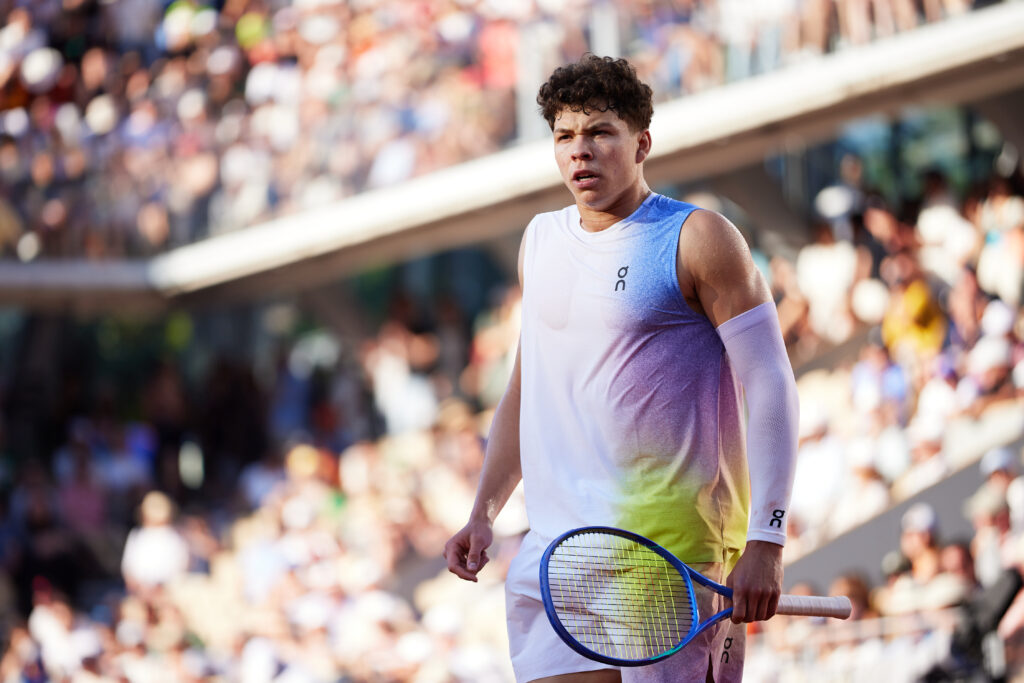 Ben Shelton of the United States looks on against Matteo Gigante of Italy during the Men's Singles third Round match on Day Six of the 2025 French Open at Roland Garros.