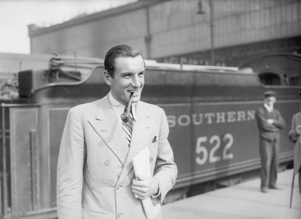 Fred Perry spotted leaving Waterloo Station for America in 1935