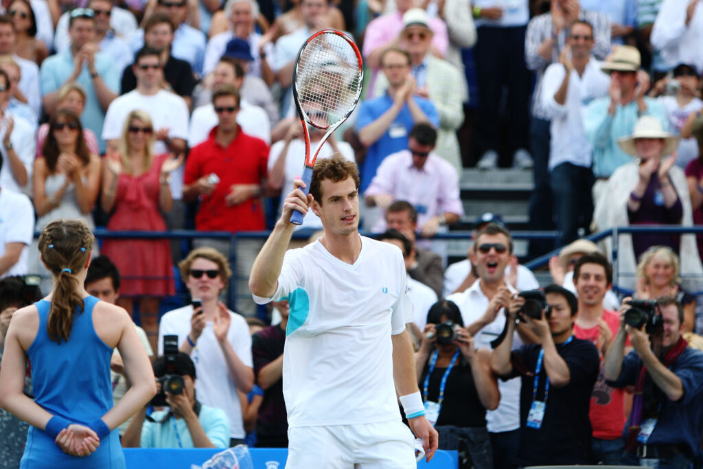 Andy Murray celebrates after winning Queen's for the first time in 2009.