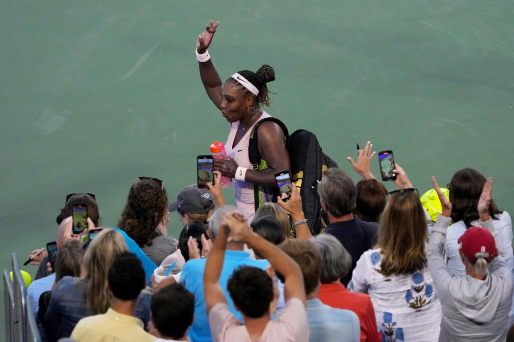 Serena Williams waves goodbye to the Cincinnati crowd in 2022.