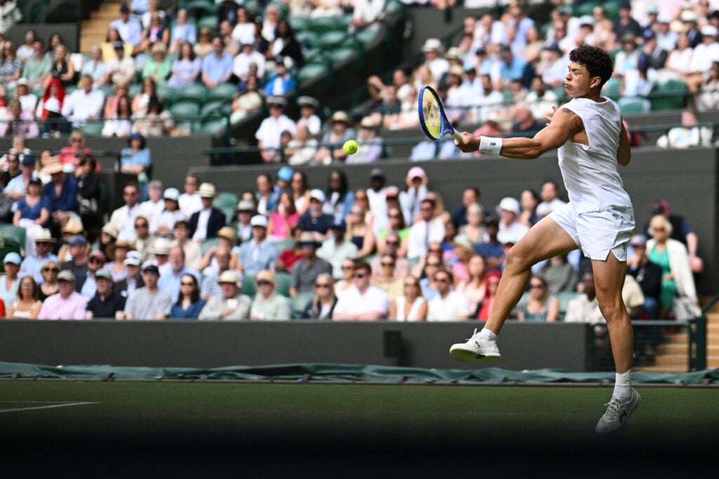 Ben Shelton hits a forehand