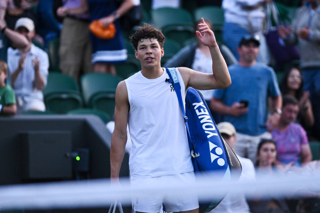 Ben Shelton gestures to the crowd after play was suspended during his second-round match at Wimbledon in 2025