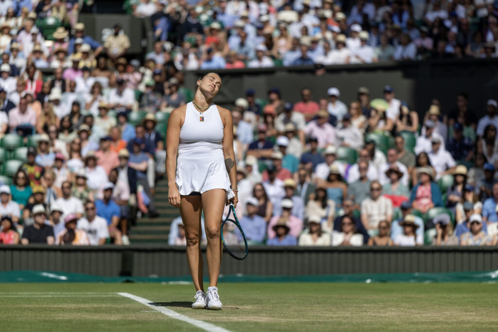 Aryna Sabalenka slumps her shoulders in annoyance