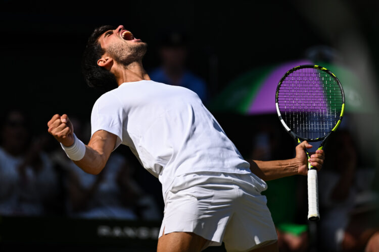 Photo by Daniel Kopatsch/Getty Images