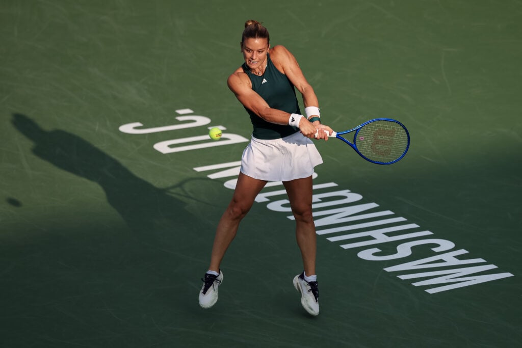 Maria Sakkari hits a backhand against Emma Navarro at the Mubadala Citi DC Open 2025 - Day 3