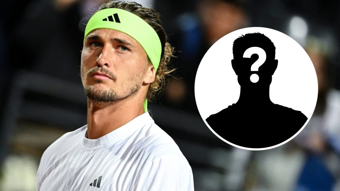 Alexander Zverev looking on during his 2025 Italian Open match against Camilo Ugo Carabelli.