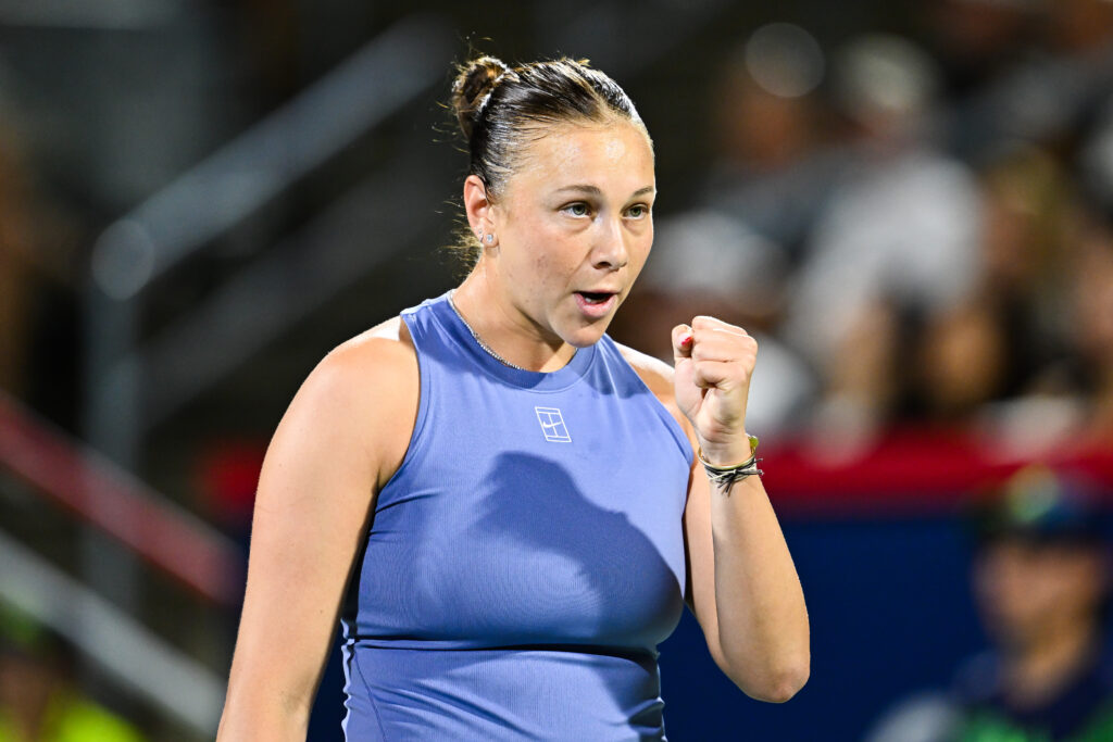 Amanda Anisimova pumps her fist against Emma Raducanu at the WTA 1000 National Bank Open presented by Rogers in 2025