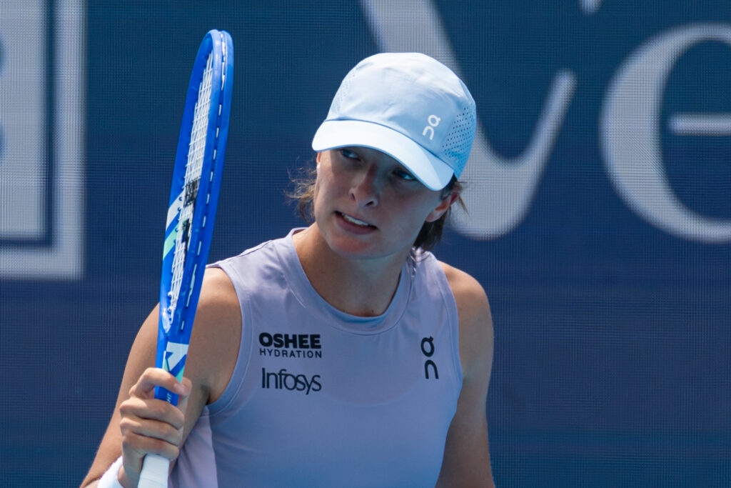 Iga Swiatek celebrates during her fourth-round win at the 2025 Cincinnati Open