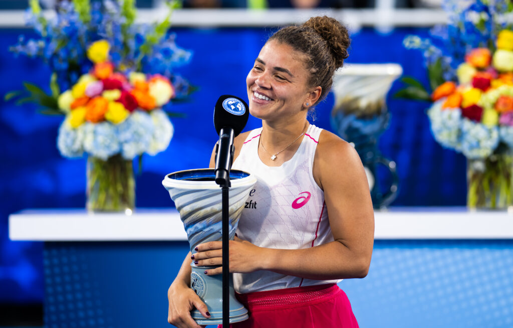 Jasmine Paolini speaks during the Cincinnati Open 2025 trophy presentation