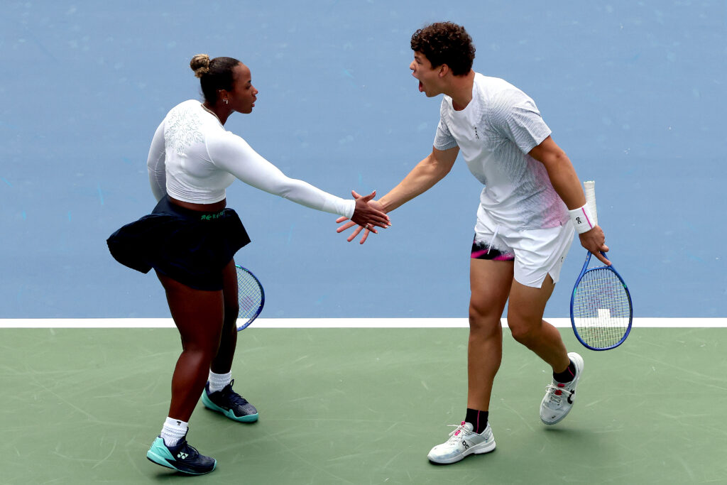 Ben Shelton and Taylor Townsend celebrate during their quarterfinal match at the 2025 US Open