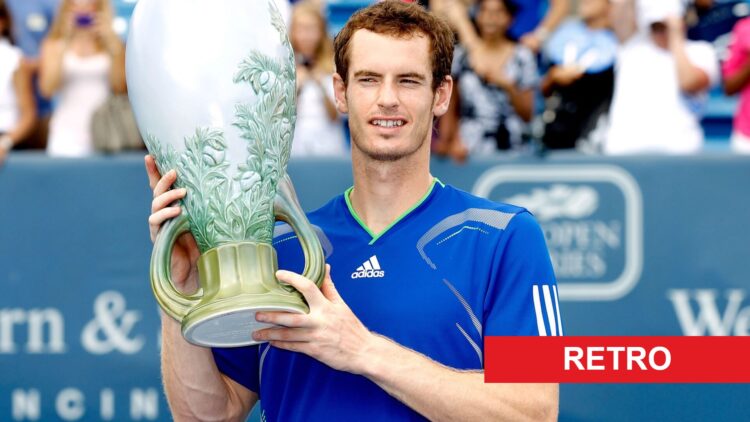 Image of Andy Murray posing with the trophy after winning the 2011 Cincinnati Open