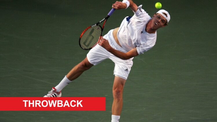 Sam Querrey serves to James Blake at the 2007 Cincinnati Open