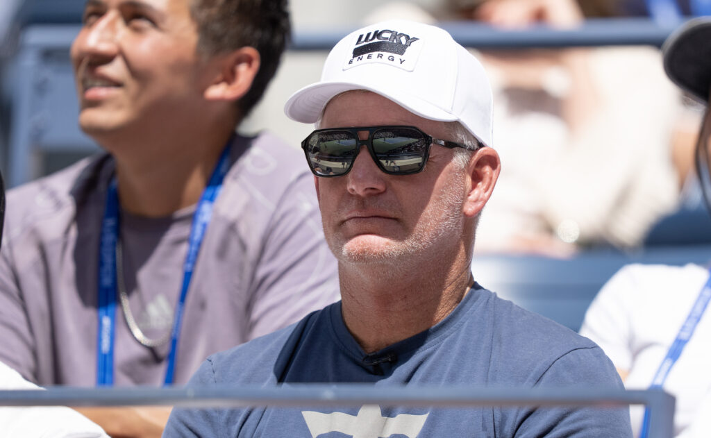 Mark Knowles watching Jessica Pegula play at the 2025 US Open