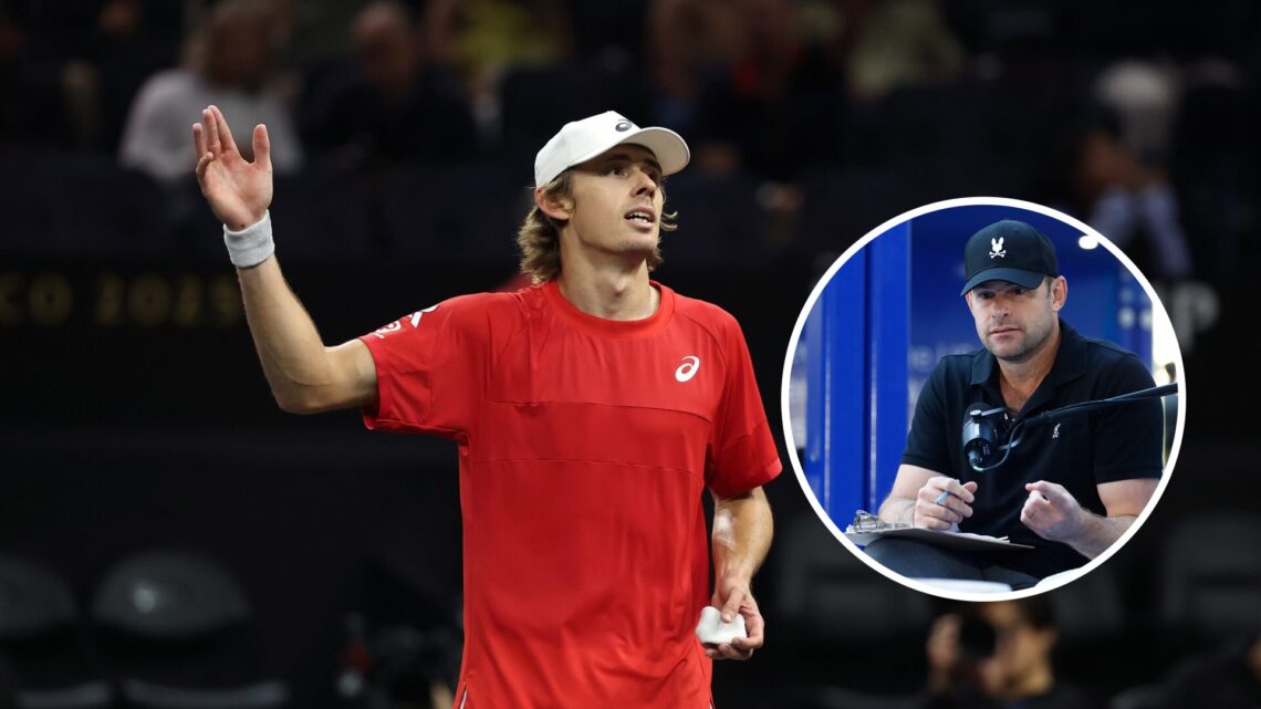 Alex de Minuar reacts at the 2025 Laver Cup, with an inset of Andy Roddick speaking during the IBM US Open Event at Madison Square Park.