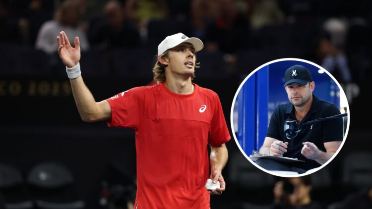 Alex de Minuar reacts at the 2025 Laver Cup, with an inset of Andy Roddick speaking during the IBM US Open Event at Madison Square Park.