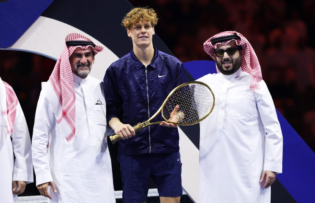 Jannik Sinner with the title after winning the Six Kings Slam.