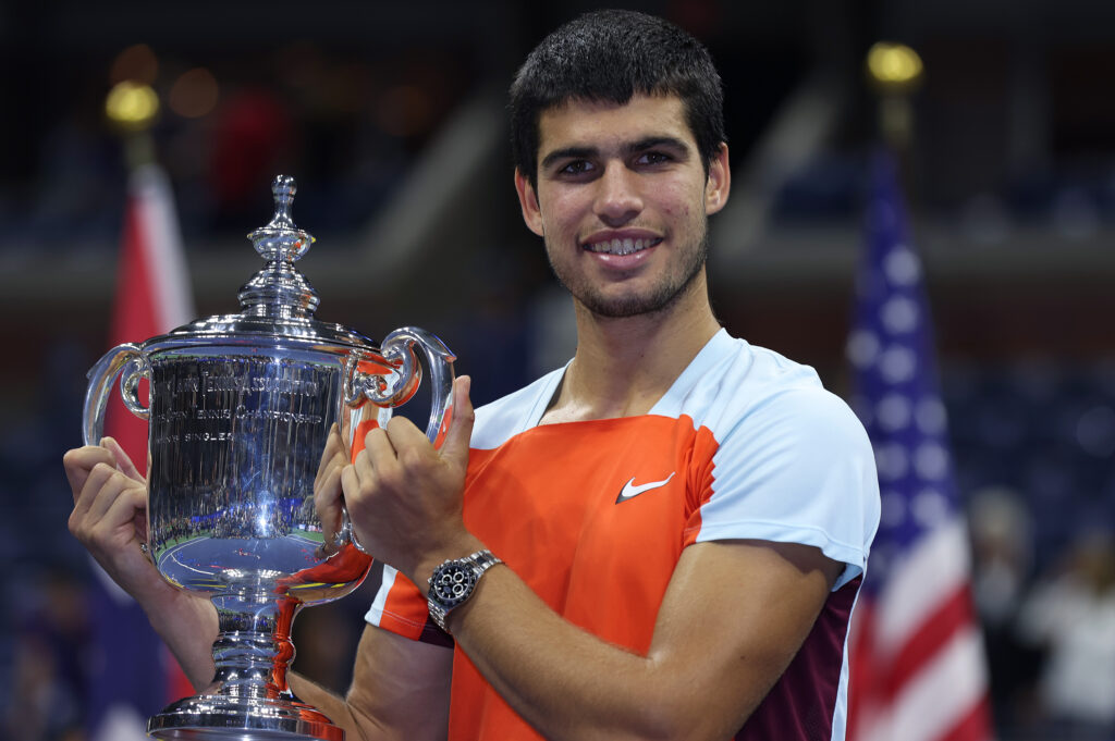 Carlos Alcaraz celebrates with the US Open title in 2022