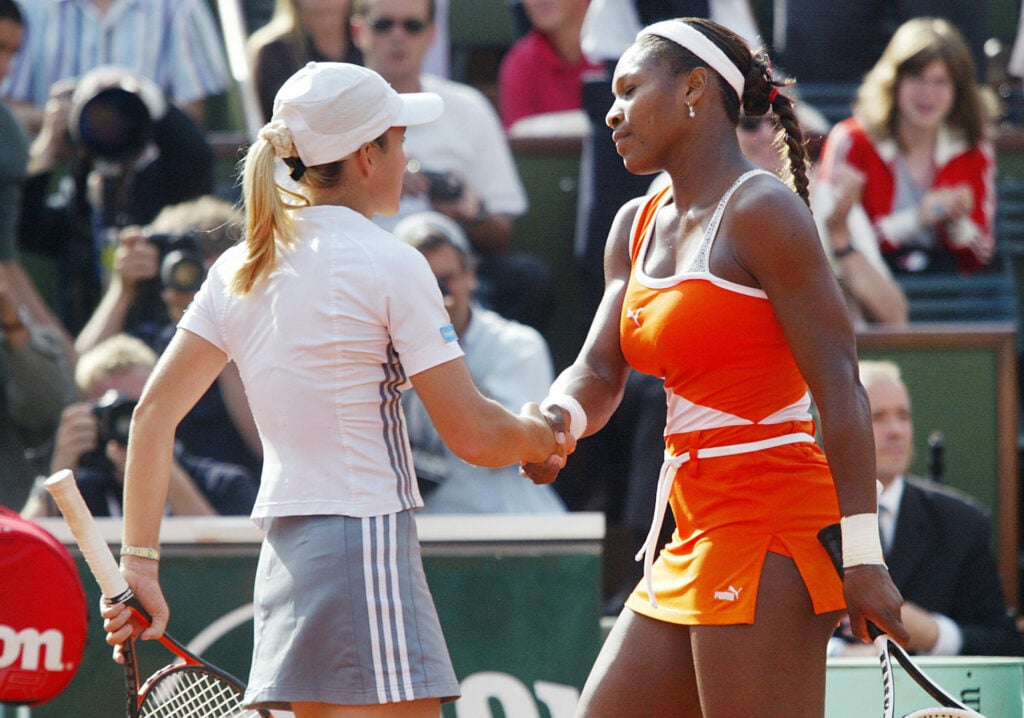 Serena Williams and Justine Henin shake hands