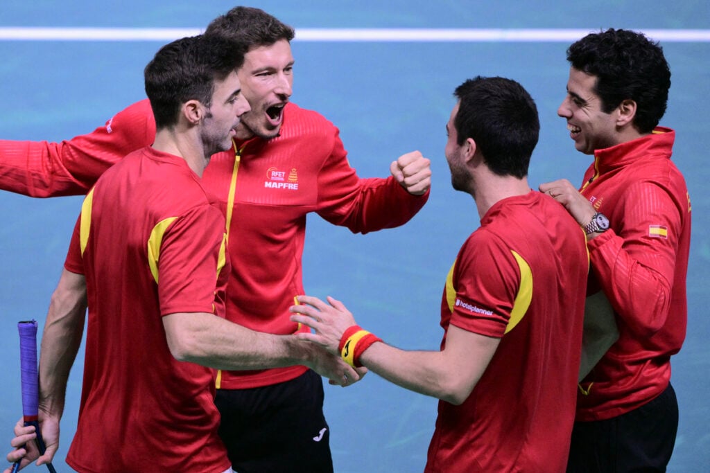 Team Spain celebrate as they reach the 2025 Davis Cup semifinals