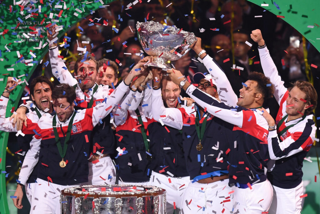Team France celebrate with the Davis Cup title in 2017