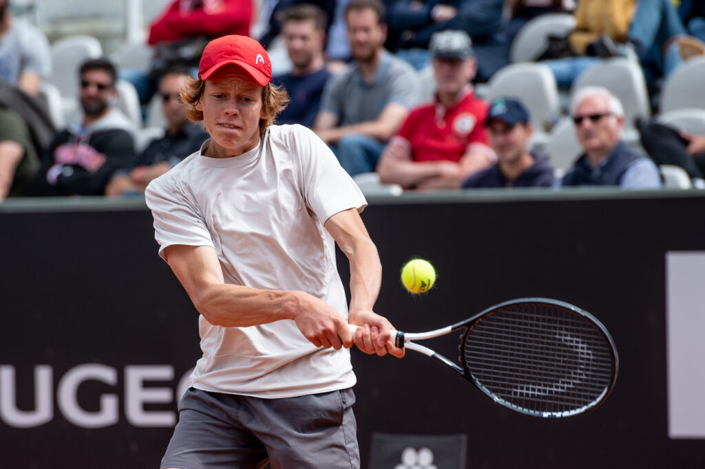 Jannik Sinner in action against Lorenzo Musetti at the 2019 Italian Open.