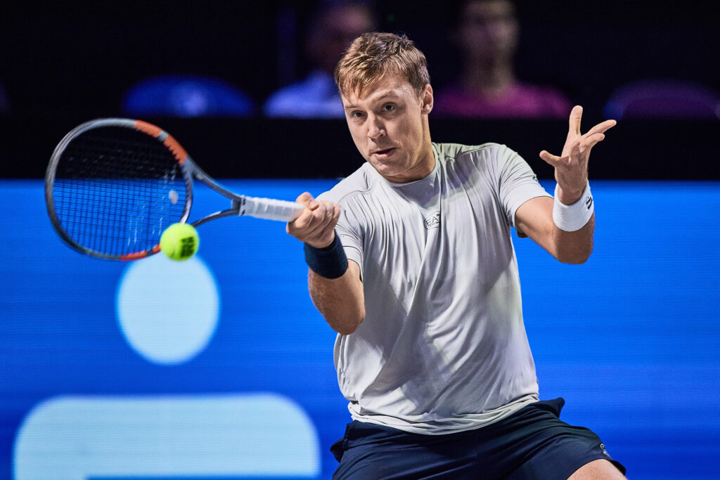 Hamad Medjedovic in action at the Vienna Open.