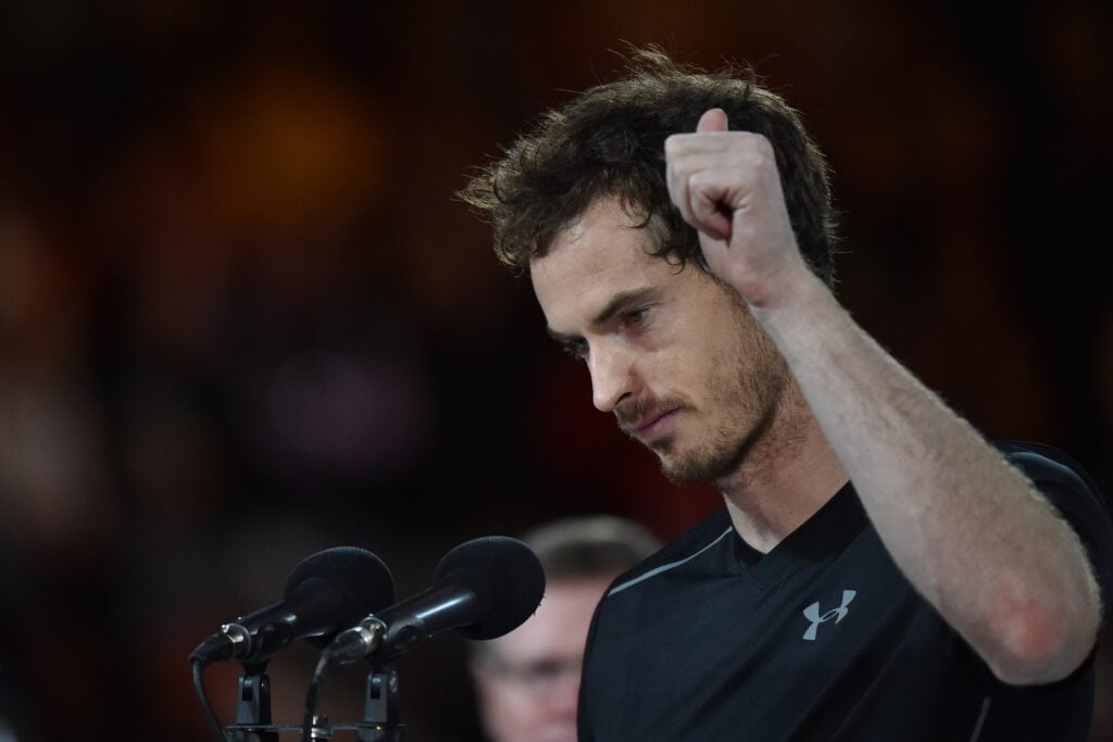 Andy Murray speaks to the crowd after losing the 2016 Australian Open final
