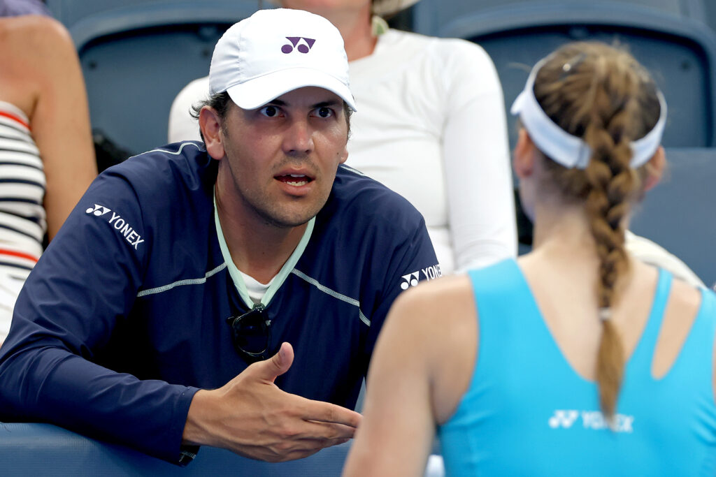 Stefano Vukov and Elena Rybakina in conversation at the 2025 Cincinnati Open