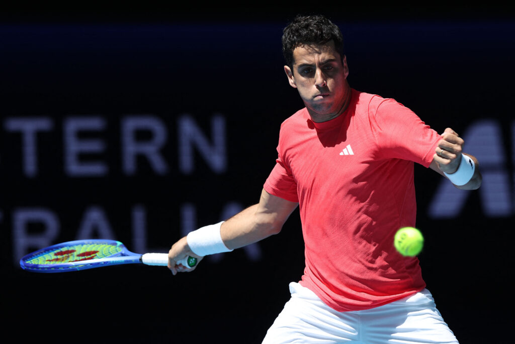 Jaume Munar hits a forehand at the 2026 United Cup