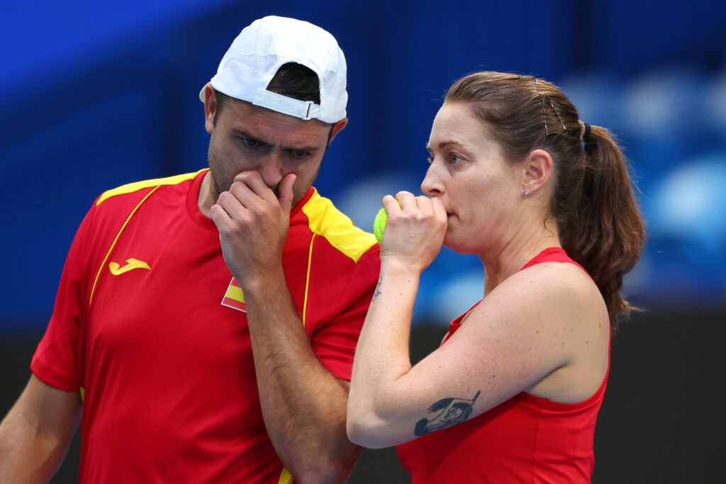 Spain's mixed doubles team in conversation at the 2026 United Cup