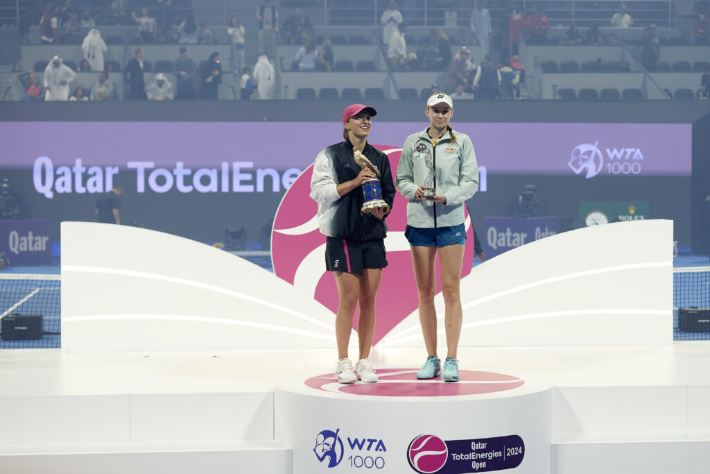 Iga Swiatek and Elena Rybakina pictured together after the 2024 Qatar Open final