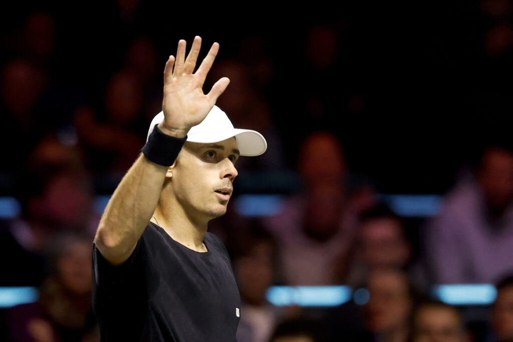 Alex de Minaur waves at the 2026 Rotterdam Open
