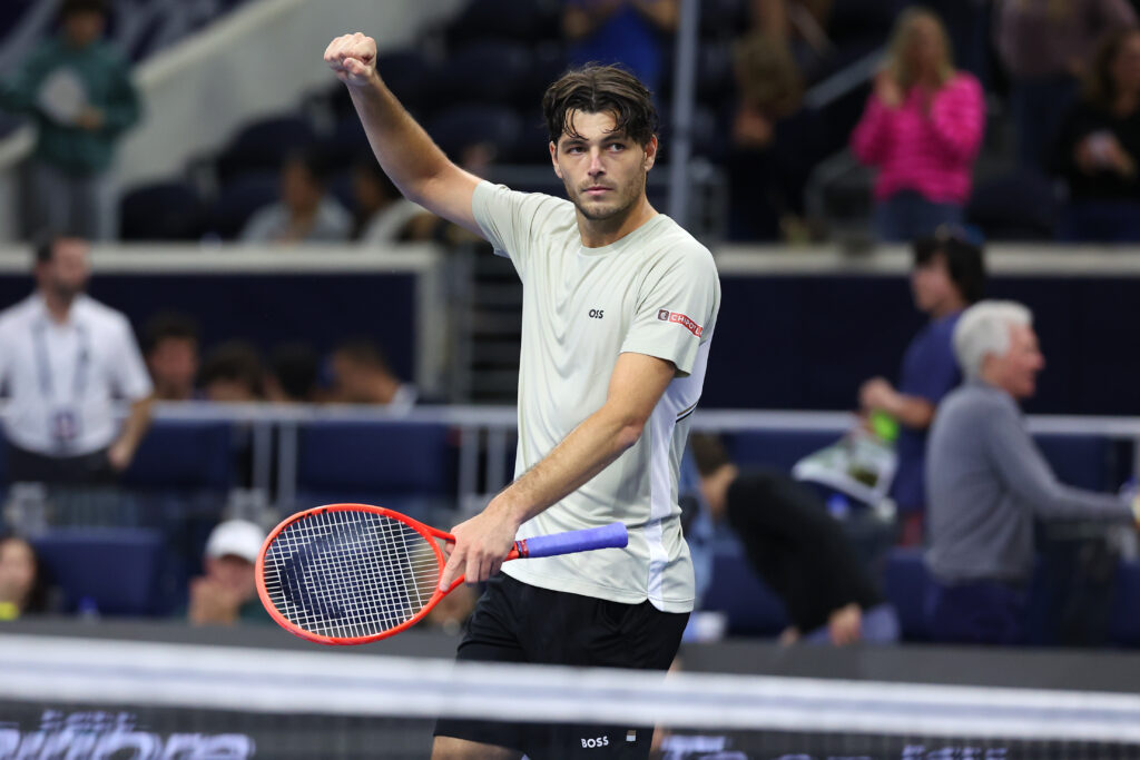 Taylor Fritz acknowledges the crowd after beating Marcos Giron at the 2026 Dallas Open.