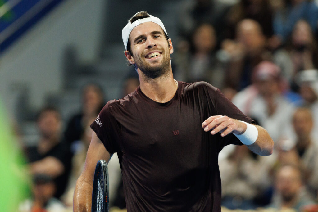 Karen Khachanov reacts during his defeat to Carlos Alcaraz in Qatar