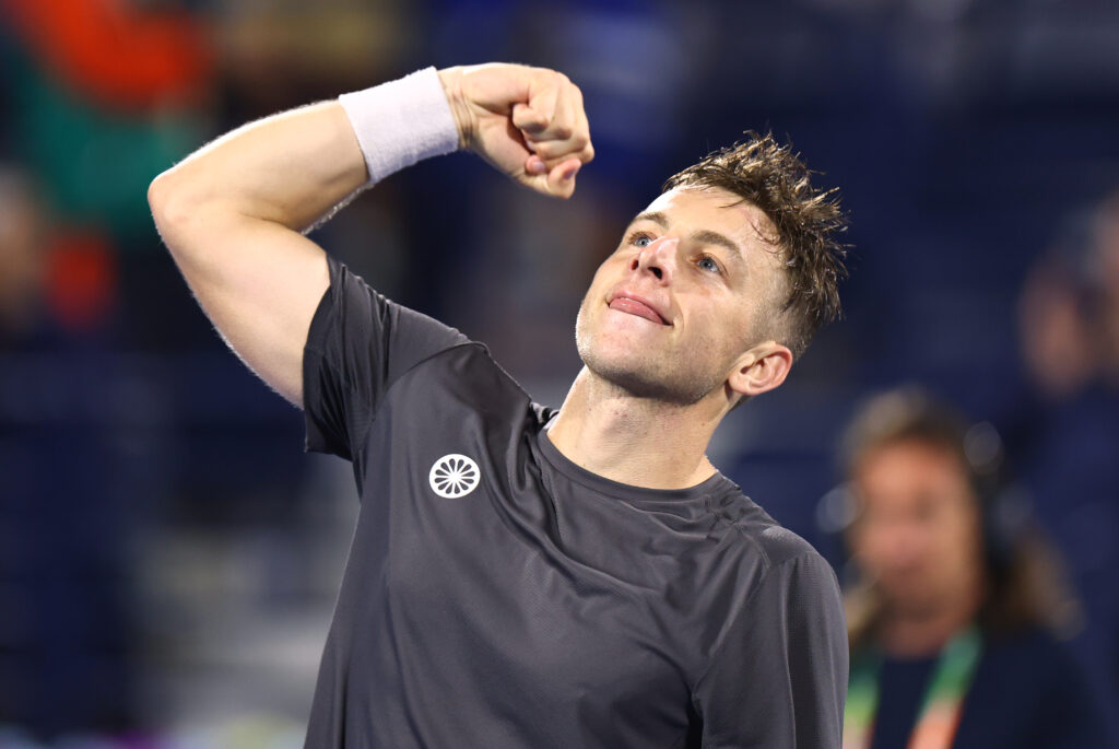 Tallon Griekspoor celebrates his semifinal win in Dubai