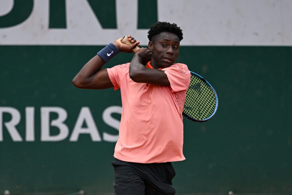 Moise Kouame hits a backhand.