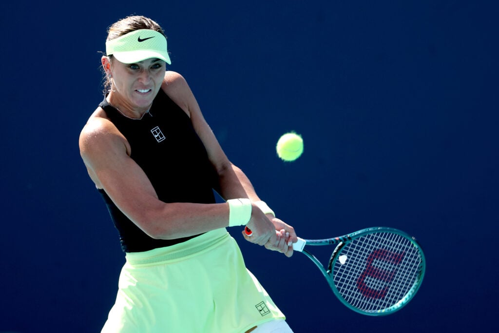Paula Badosa hits a backhand against Iva Jovic at the 2026 Miami Open.