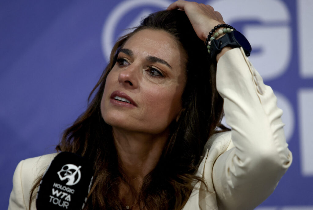 Gabriela Sabatini speaks in a press conference at the 2023 Guadalajara Open.