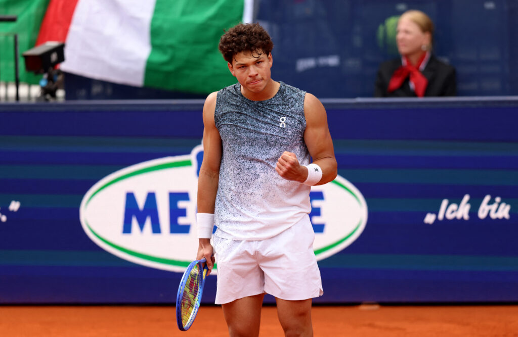 Ben Shelton reacts in Munich.