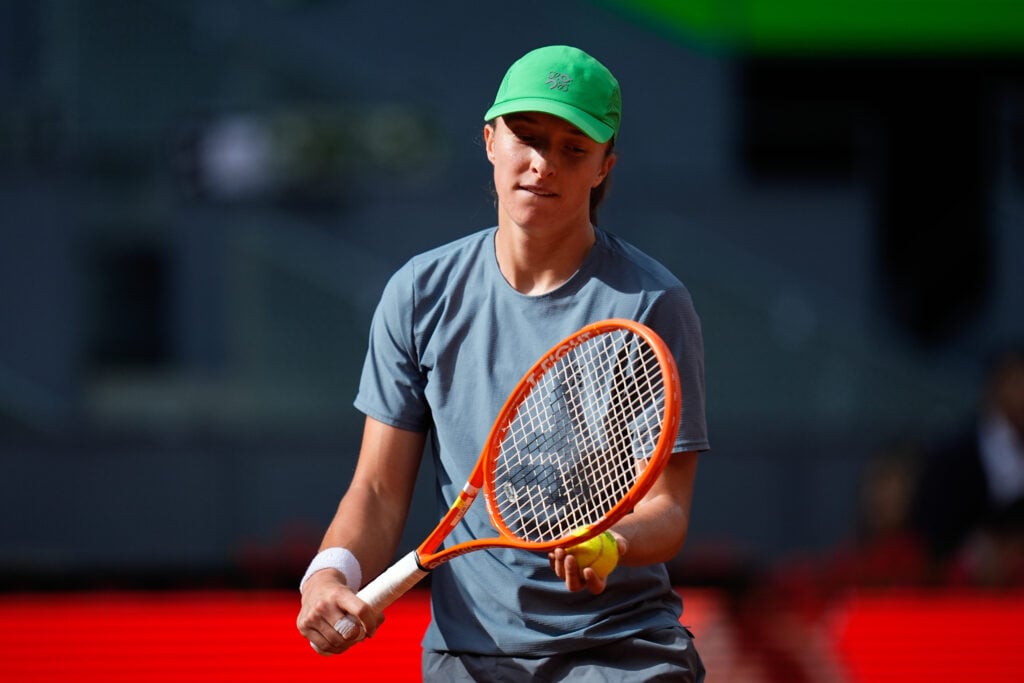 Iga Swiatek practicing her serve in Madrid.