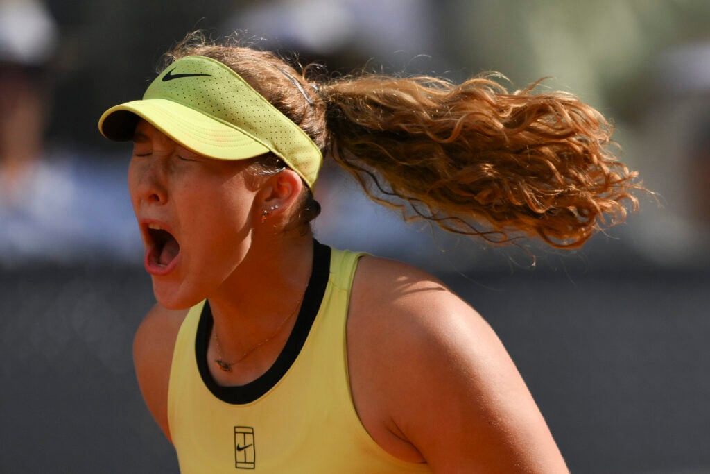 Mirra Andreeva celebrates in Madrid.
