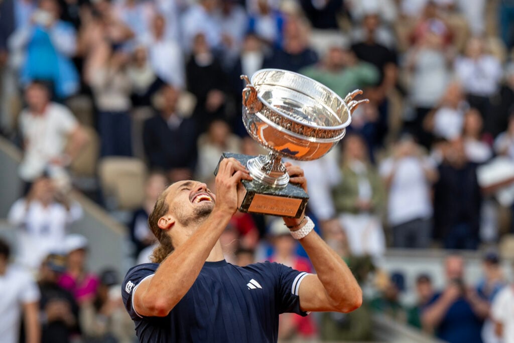 Alexander Zverev celebrates winning Roland Garros 2026