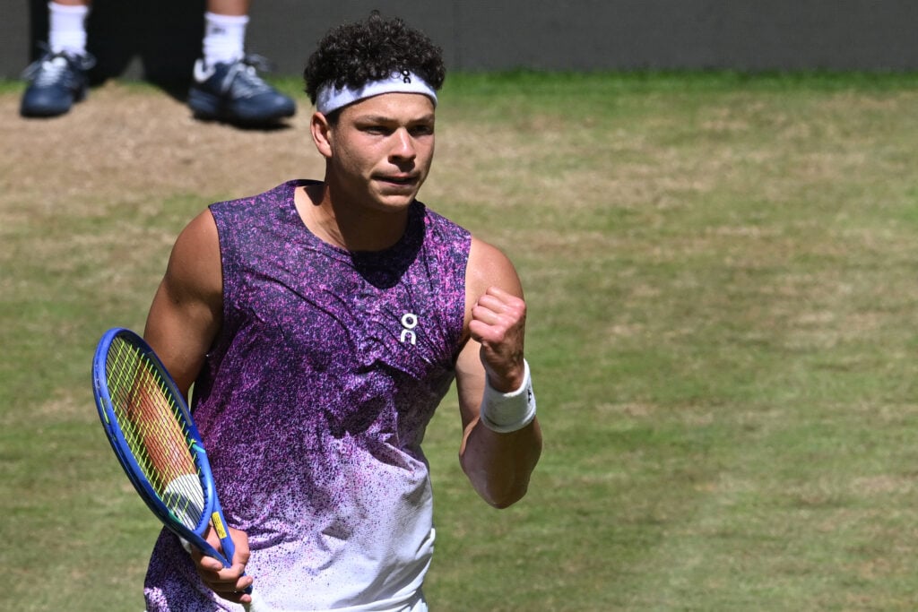 Ben Shelton reacts during his match against Taylor Fritz at the 2026 Halle Open.