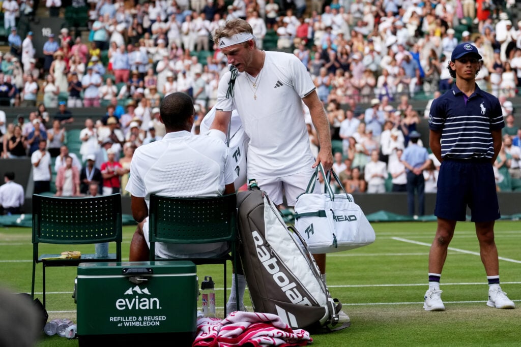 Felix Auger-Aliassime and Alejandro Davidovich Fokina talk at Wimbledon 2026